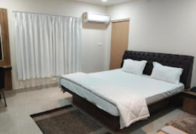 Люкс Повышенной Комфортности, Suramya Bhawanipatna