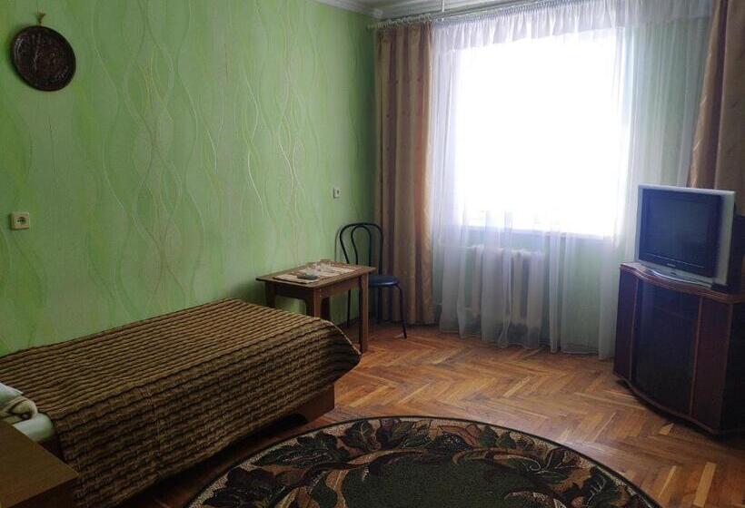 Номер Стандарт, комунальне підприємство готель україна