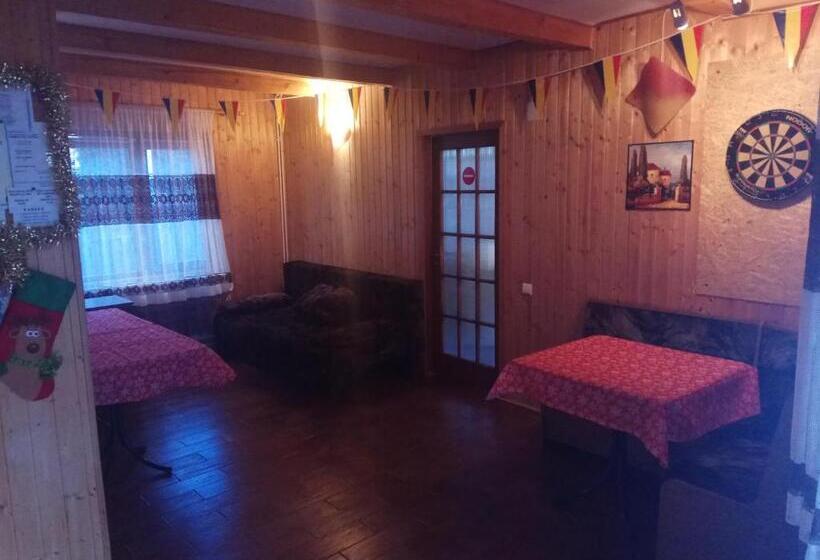 اتاق استاندارد با چشم‌انداز کوهستان, Casa Alexandru
