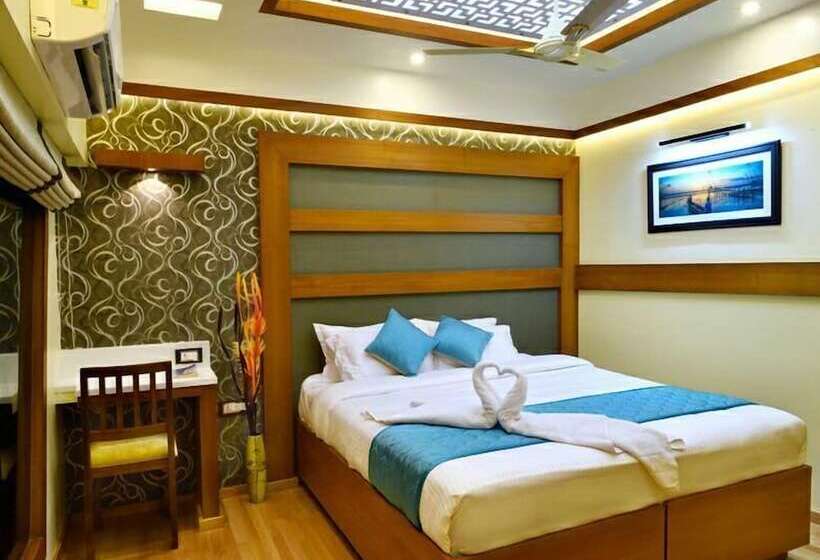 Номер Deluxe, Double Decker Houseboat