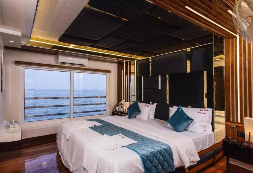 Номер Superior, Double Decker Houseboat