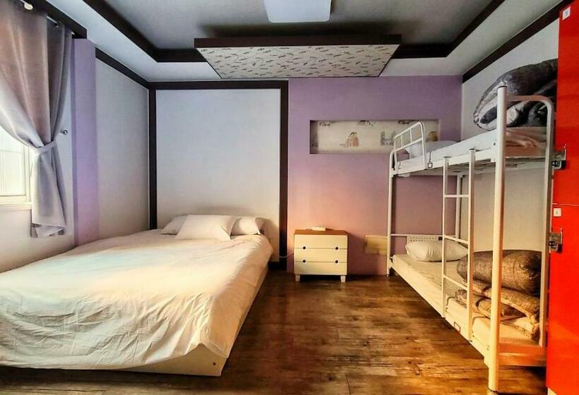 デラックスの４人部屋, Kimchee Busan Downtown Guesthouse