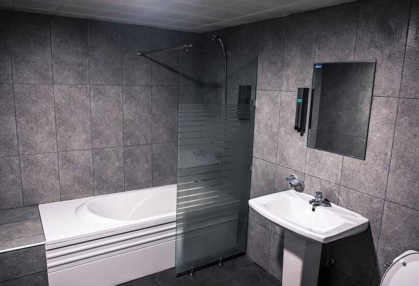 デラックスの４人部屋, Kimchee Busan Downtown Guesthouse