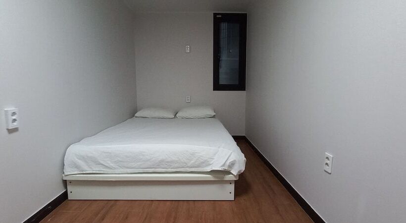 バス共有のスタンダードルーム, Kimchee Busan Downtown Guesthouse