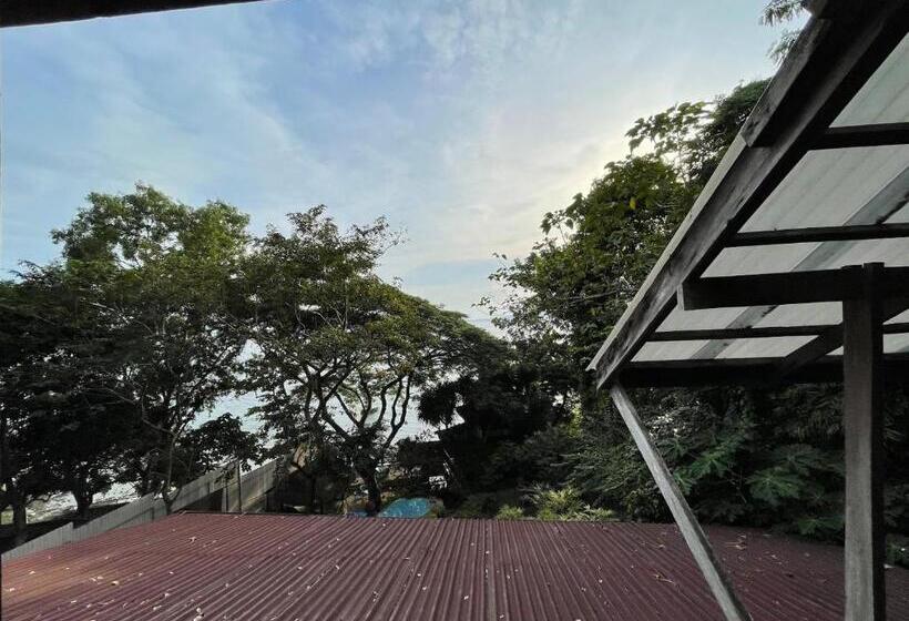 家庭间, Casita Ysabel