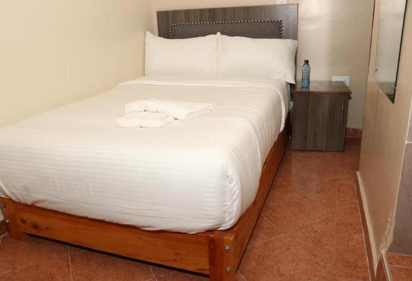 اتاق خانوادگی, Motel Clavina