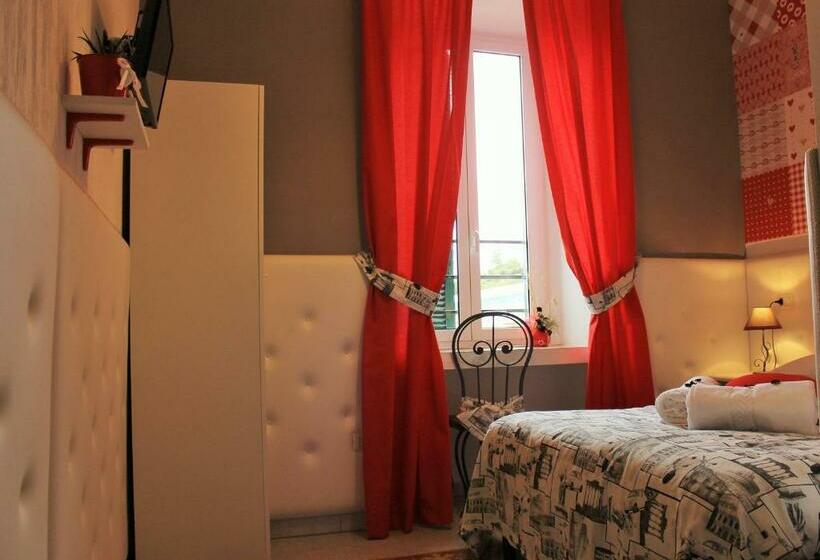 اتاق استاندارد, I Love Piramide