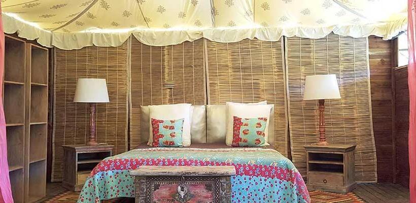 Номер Стандарт Вид на Сад, Palika Lodge