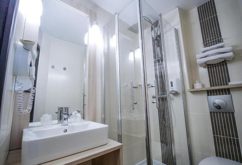 Номер Стандарт Трехместный, Inn Design Resto Novo Vannes