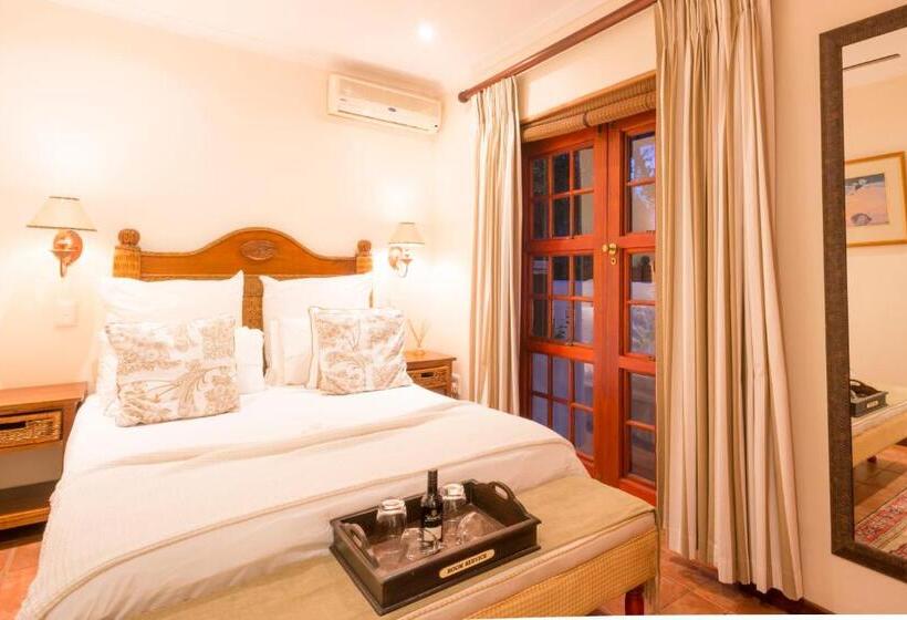 Quarto Estandar, Five Burnham Guest House