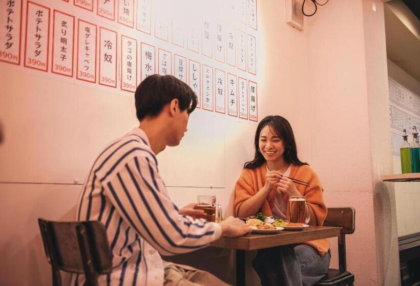 共用浴室的经济型房间, Roots Hostel