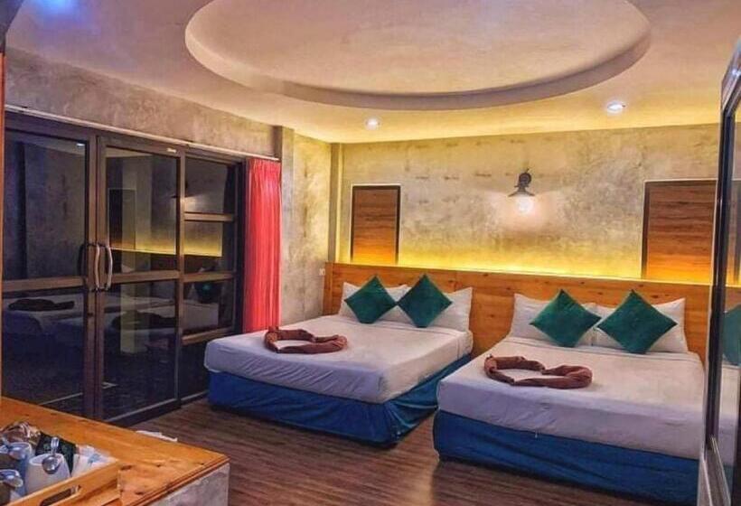 اتاق خانوادگی, Sangtawan Resort