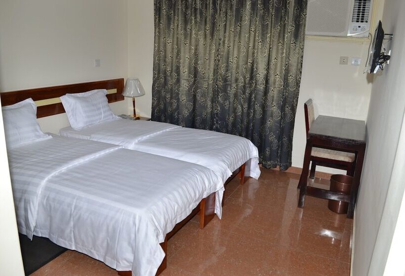Standard Room, Magnificat