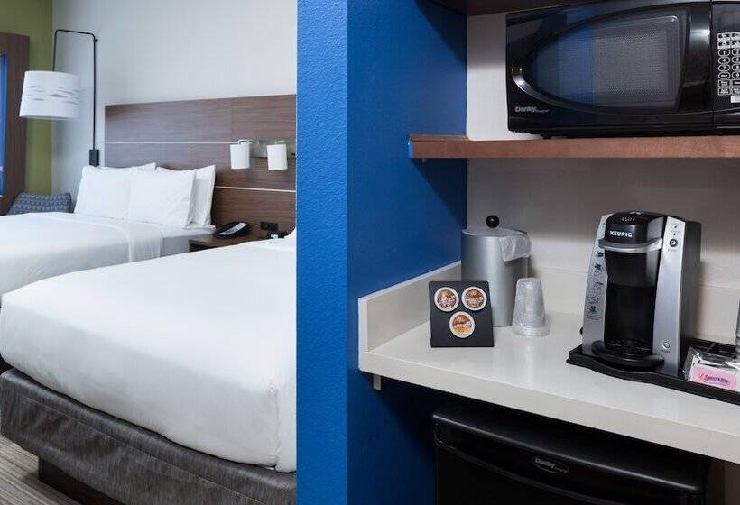 장애인을 위한 스위트, Holiday Inn Express & Suites   Orlando At Seaworld, An Ihg