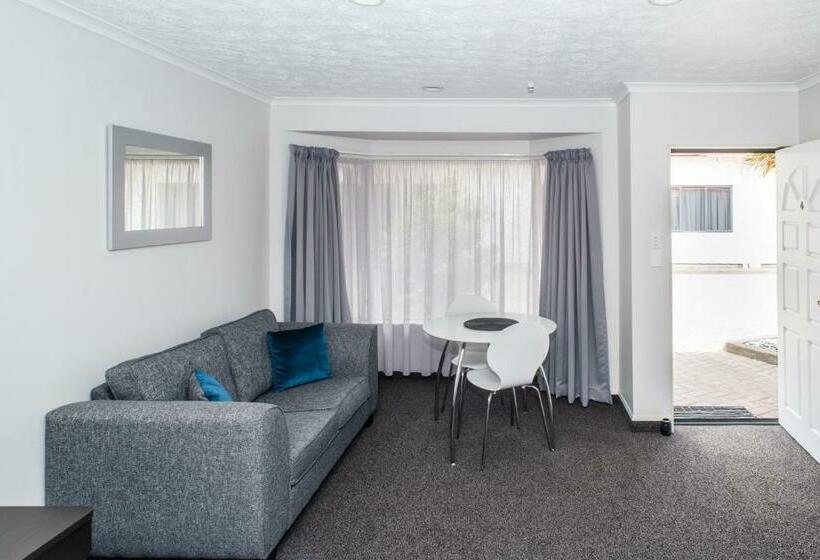 Студия Стандарт, White Heron Motor Lodge