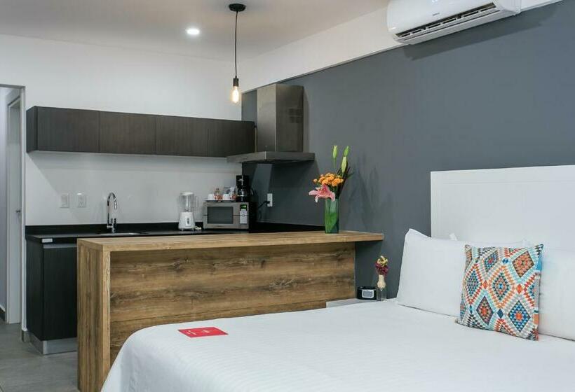 Estudio Estàndard, Studio 30 Condhotel By Nah Hotels