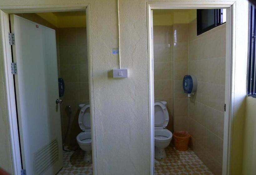 家庭间, 168 Chiang Mai Guesthouse