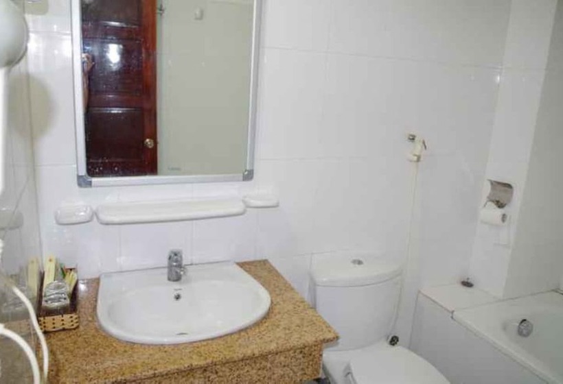 اتاق استاندارد سه نفره, Ban Mai Hotel Quang Binh