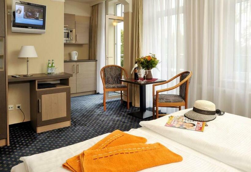 חדר סטנדרט עם מרפסת, Strandhotel Nordischer Hof