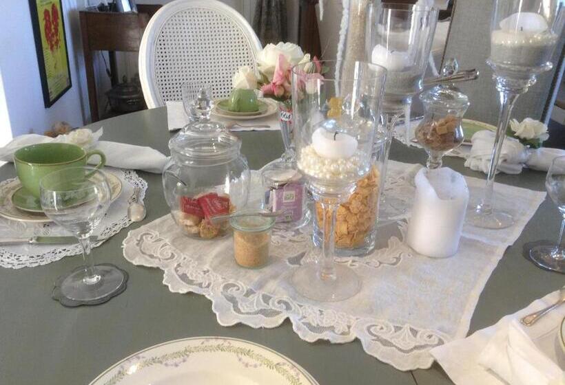 Люкс Дюплекс, La Maison Du Phare De Honfleur Chambre D Hôtes B&b  Jacuzzi   Shabby Chic