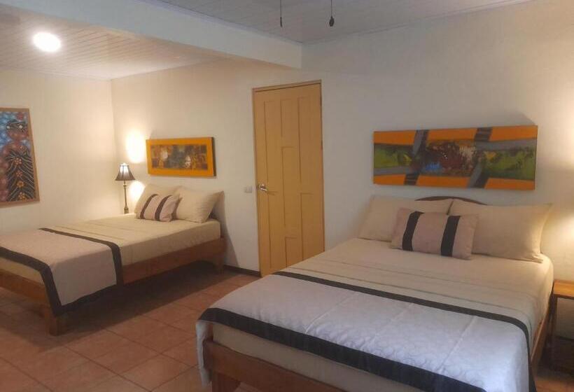 Четырехместный Номер Стандарт, Coyaba Tropical Elegant Adult Guesthouse