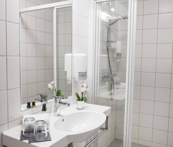 Полулюкс, Fredriksten Hotell