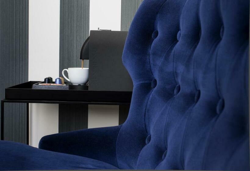 Семейный Номер, Fredriksten Hotell