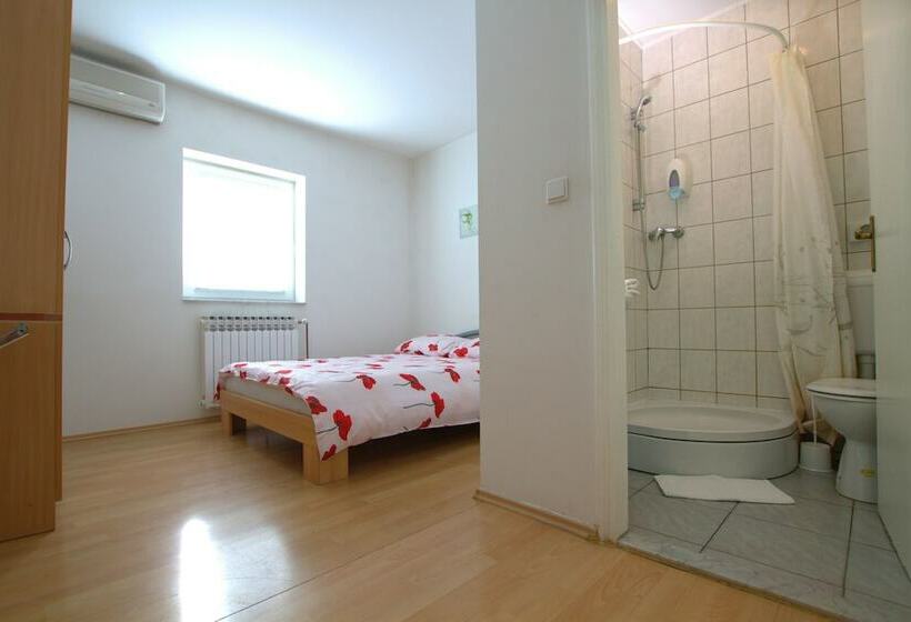 اتاق استاندارد, Guest House Ivac Inn Zagreb Airport