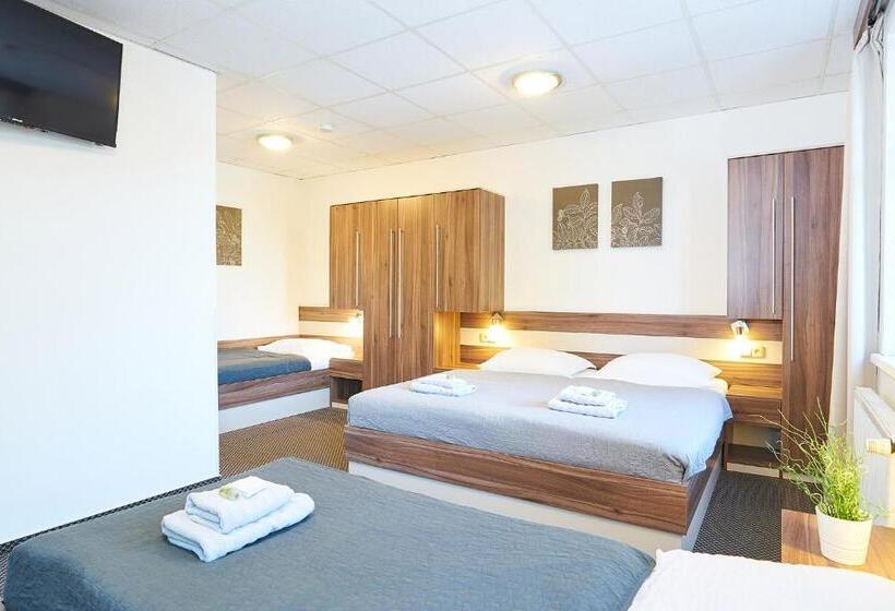 四人标准间, Wellness Hotel Kocanda
