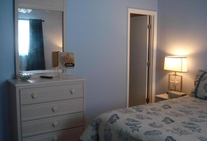 プールビューの２ベッドルームアパート, Queens Gate Resort