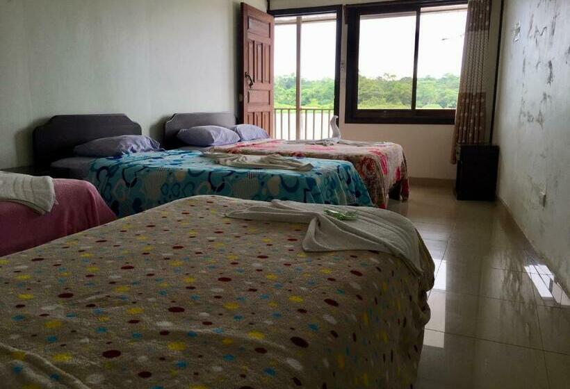 Четырехместный Номер Стандарт, River View