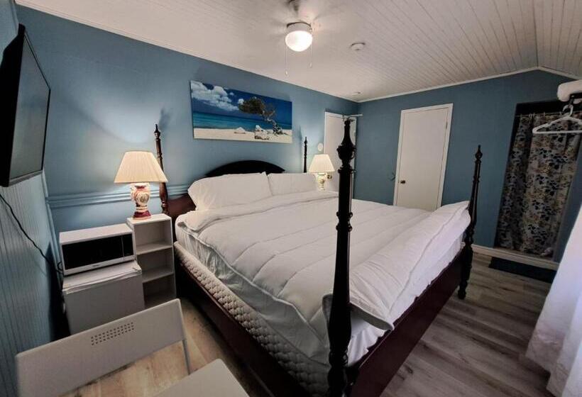 带大床的标准间, Windspire Inn