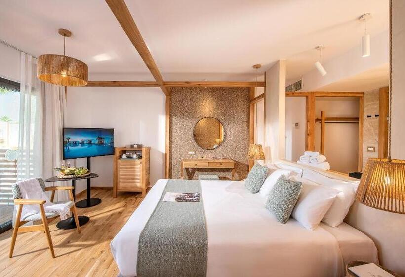 Номер Premium Вид на Бассейн, Stella Island Luxury Resort & Spa