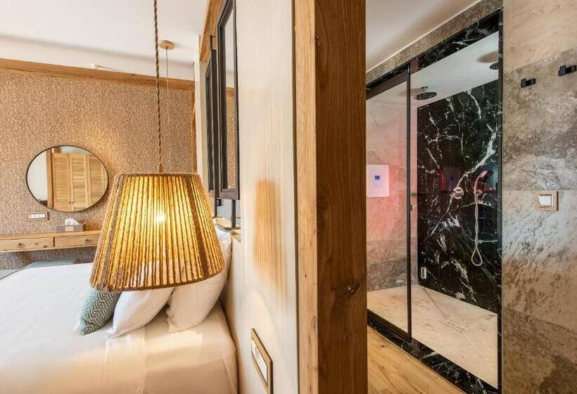 Номер Premium Вид на Бассейн, Stella Island Luxury Resort & Spa