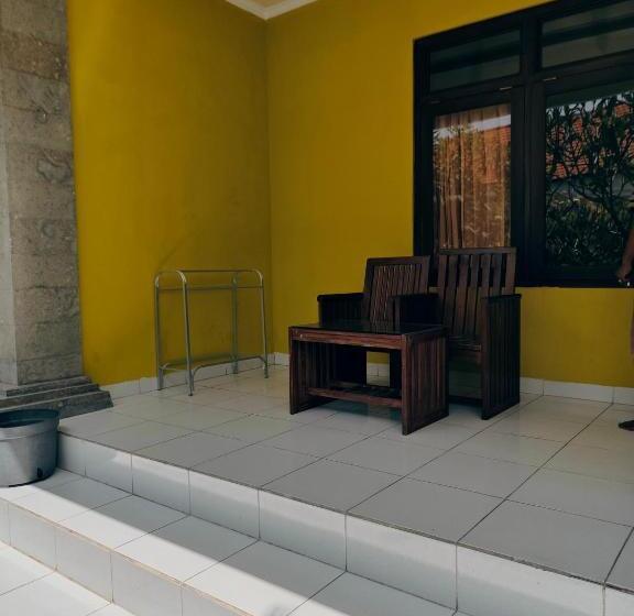 Standard Room with Terrace, Berlian Inn Kuta Beach