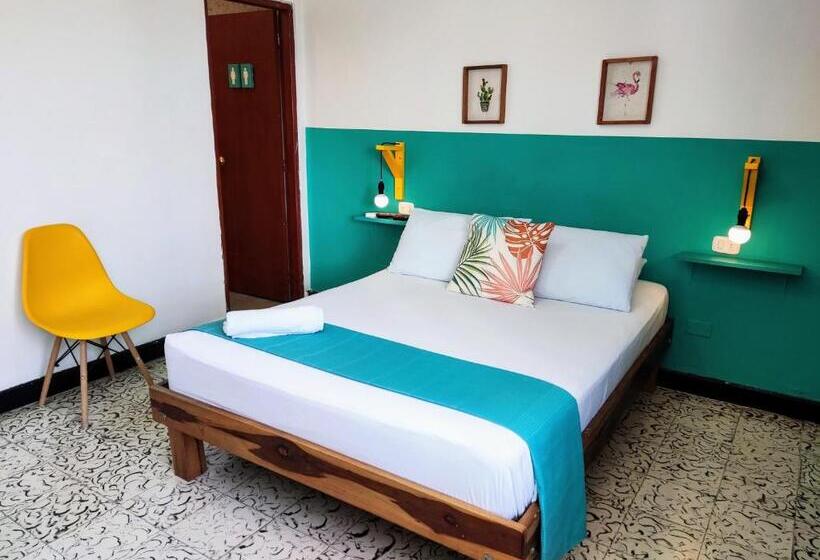 اتاق راحتی سه تخته, Bona Vida