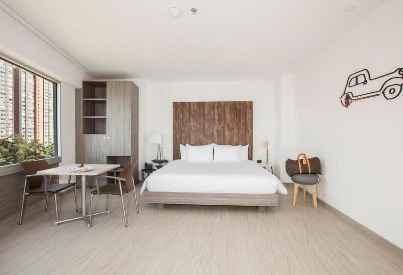Студия Стандарт, Viaggio Medellin Grand Select