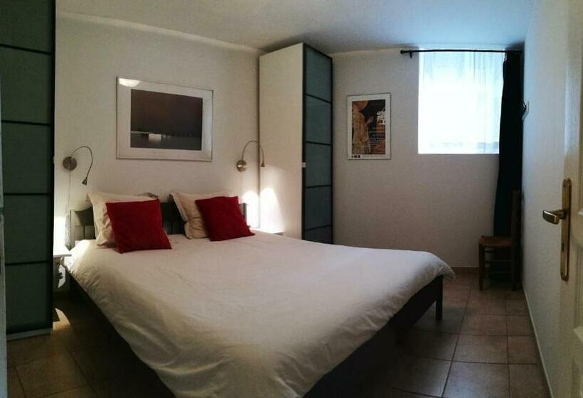 Апартаменты 1 Спальня Нижний Этаж, L Observance Bed & Breakfast