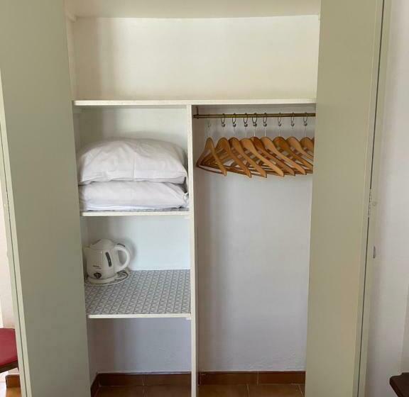 Номер Стандарт, Motel Esterel