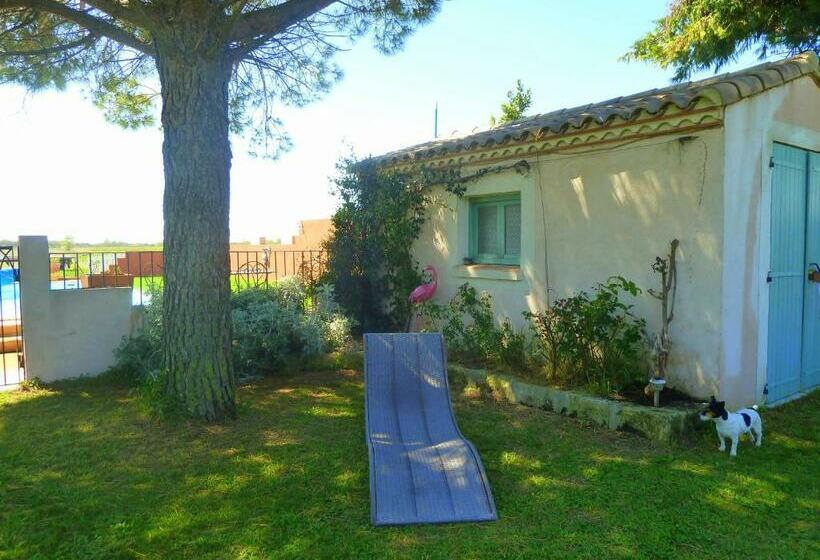 اتاق استاندارد, Gites Et Roulottes Du Grand Puits