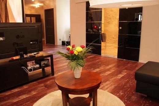سوئیت پنت هاوس, Les Galeries De Beaulac