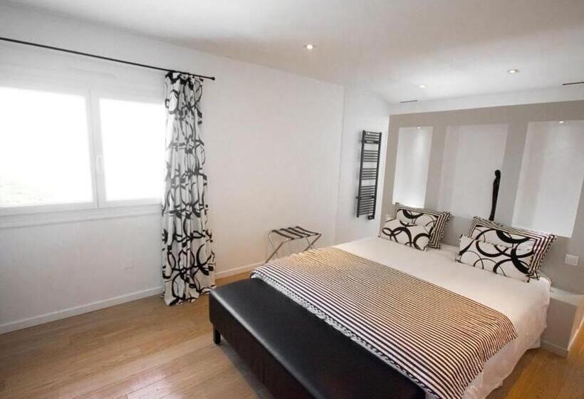جناح سوبيريور مطل علي البحر, Maison Bista Eder