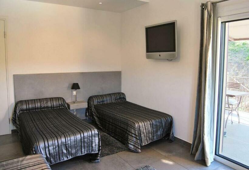 디럭스 스위트, Villa Nais B&b
