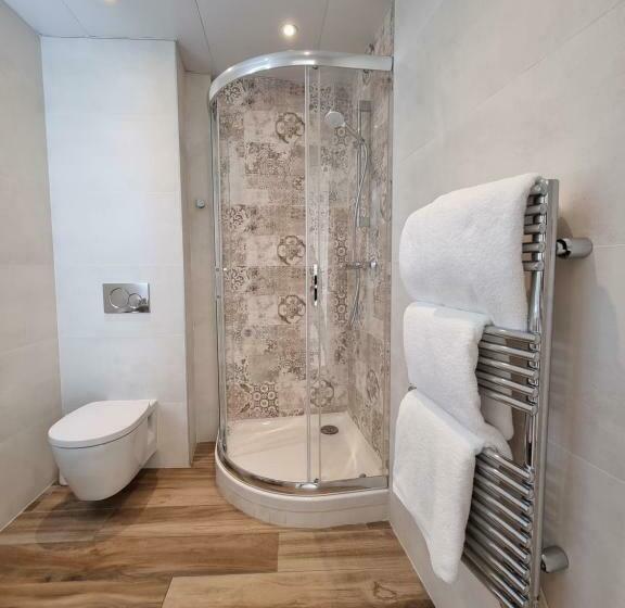 Triple Room Sea View, De La Darse