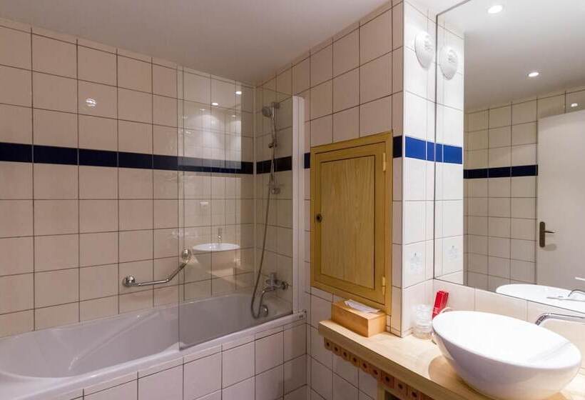 Четырехместный Номер Superior, Hôtel Le Bois Joli