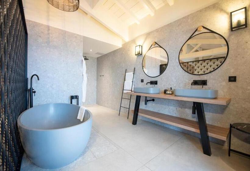 Номер Премиум, L Anderenis Boutique Hôtel