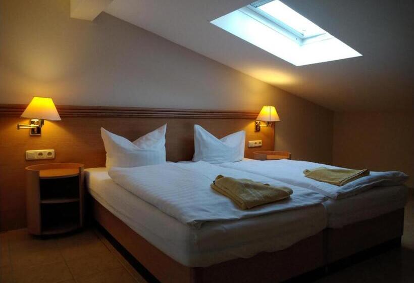 Индивидуальный Номер Interior, Esplanade & Aparthotel Rialto