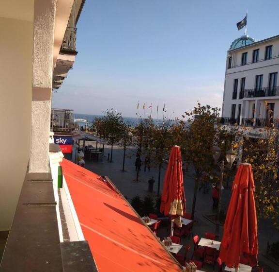 Апартаменты 1 Спальня Боковой Вид на Море, Esplanade & Aparthotel Rialto