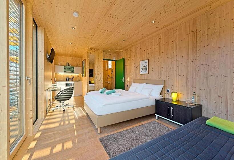 Студия Стандарт, Kleinhotel Biedenkopf
