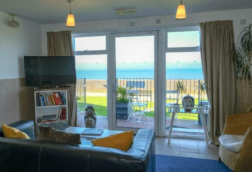 Номер Deluxe Вид на Море с Балконом, Bayview Bed And Breakfast